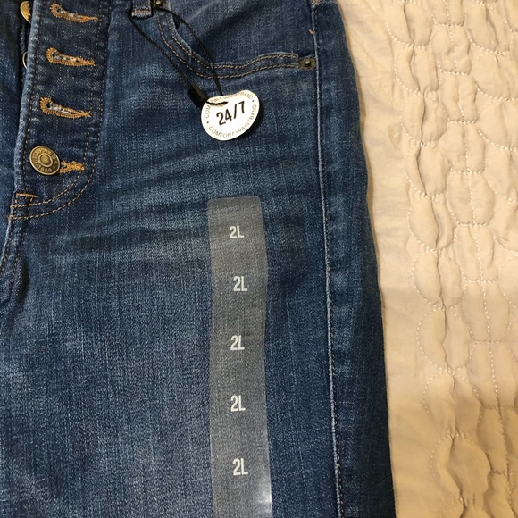 Express Jeans - Picture 2 of 3